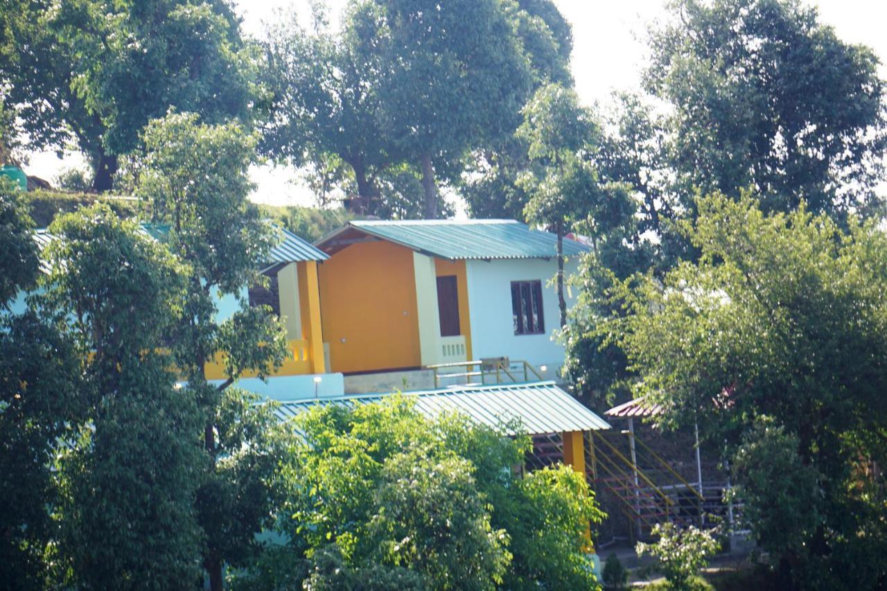 Drona Hills Resorts Kanatal Eksteriør bilde