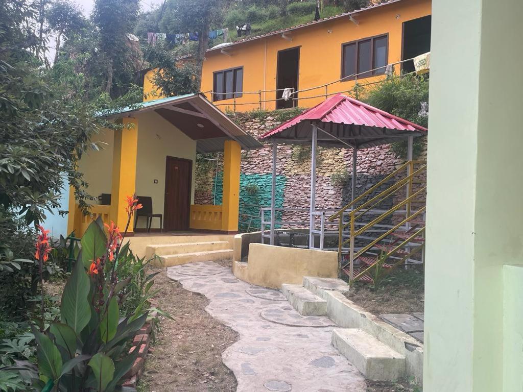 Drona Hills Resorts Kanatal Eksteriør bilde