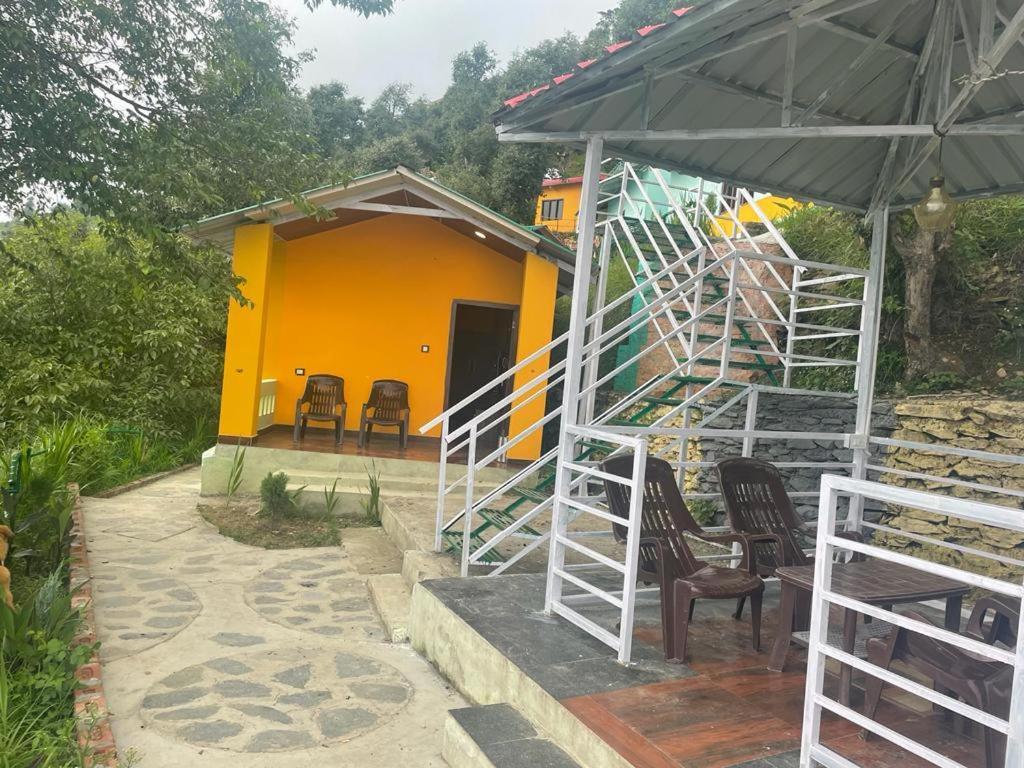 Drona Hills Resorts Kanatal Eksteriør bilde