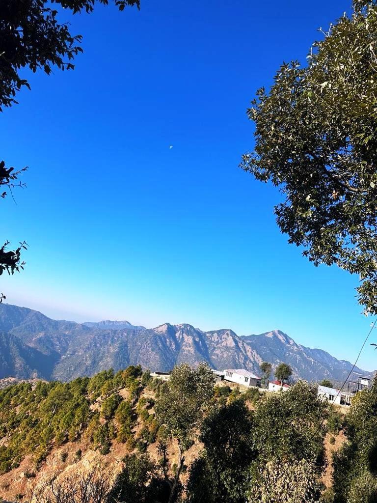 Drona Hills Resorts Kanatal Eksteriør bilde